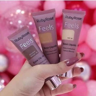 Base Ruby Rose Líquida Feels Mousse Efeito Aveludado Alta Cobertura para Maquiagem Hb8053